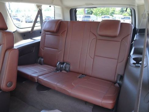 Used 2016 Chevrolet Suburban LTZ AWD/4WD image 18