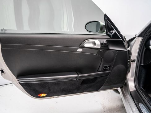 Used 2006 Porsche Cayman S image 21