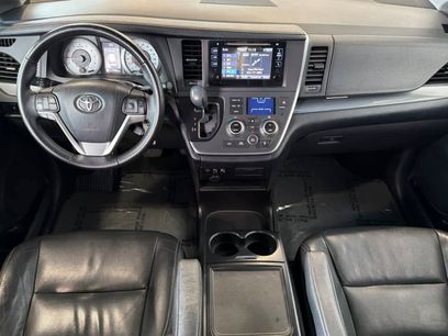 Used 2015 Toyota Sienna SE