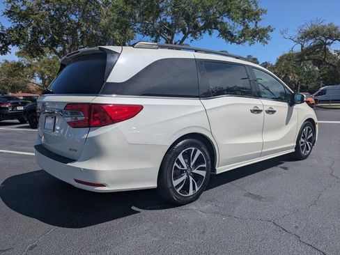 Used 2019 Honda Odyssey Elite image 4