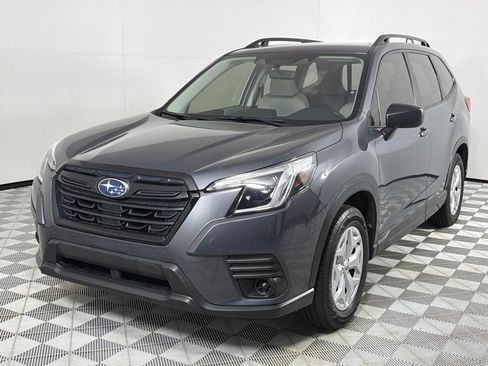 Used 2023 Subaru Forester AWD/4WD image 10