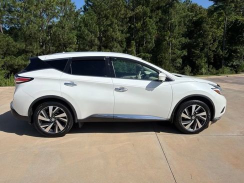 Used 2015 Nissan Murano Platinum w/ Platinum Technology Package FWD image 10