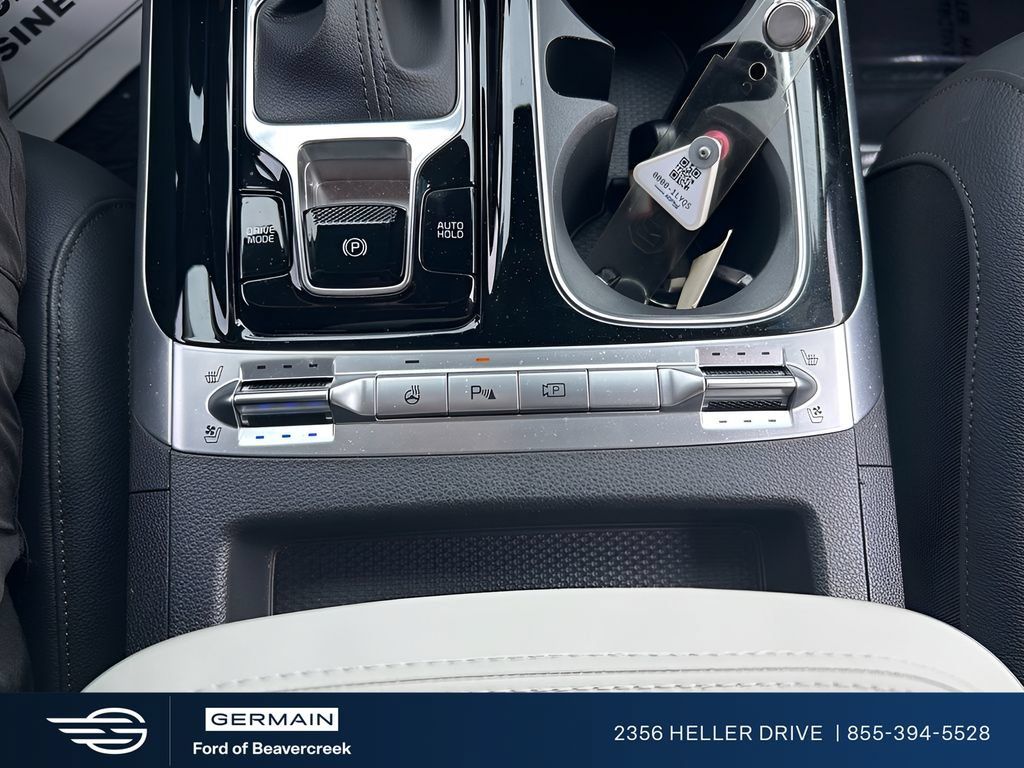 Used 2024 Kia Carnival SX Prestige FWD image 18