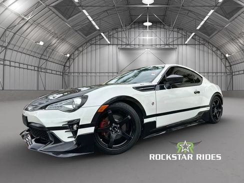 Used 2017 Toyota 86 860 Special Edition RWD image 23