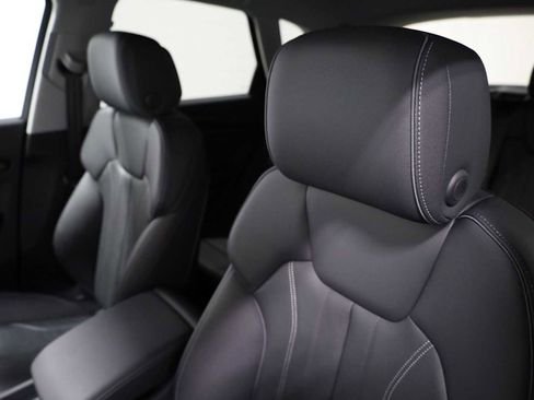 Certified 2024 Audi Q5 2.0T Premium image 18