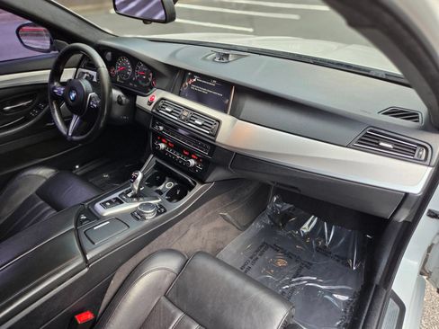 Used 2015 BMW M5 w/ Competition Package RWD image 23