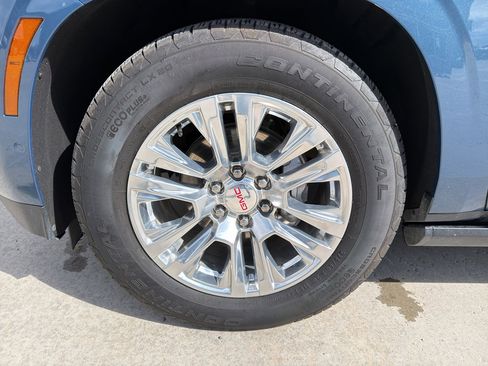 Used 2025 GMC Yukon XL Denali w/ Sun & Power Step Package AWD/4WD image 25