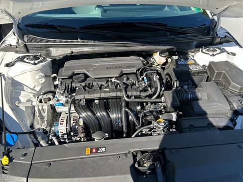 New 2025 Kia K4 LXS image 32