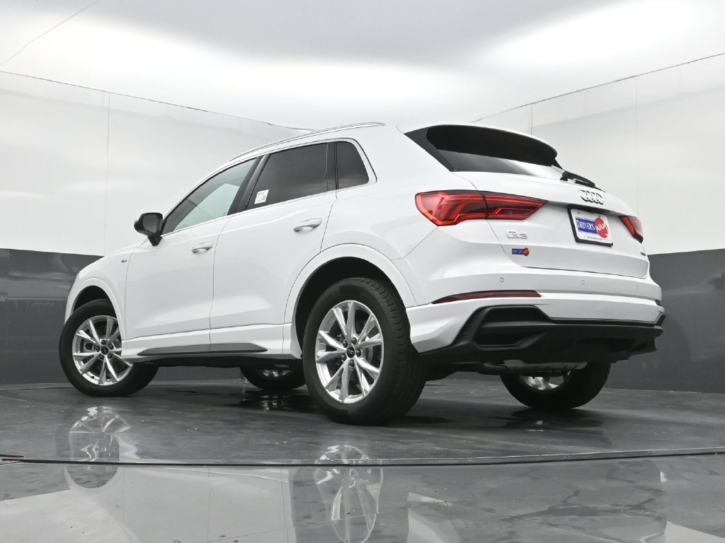 Used 2025 Audi Q3 2.0T Premium Plus w/ Premium Plus Package AWD/4WD image 28