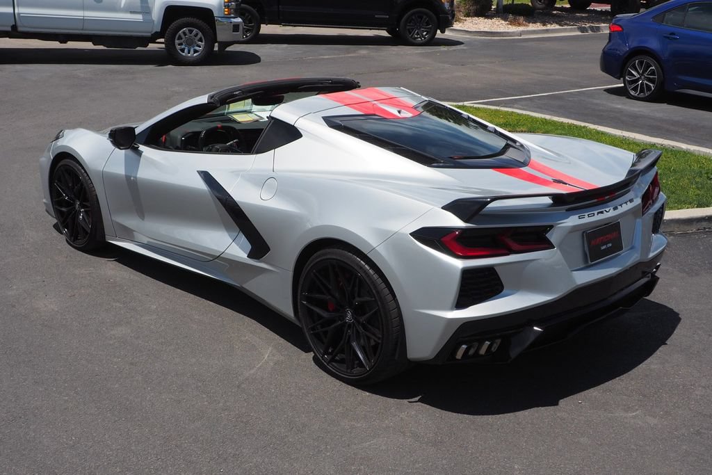 Used 2020 Chevrolet Corvette Stingray Preferred Cpe w/ 2LT Preferred Equipment Group RWD image 3