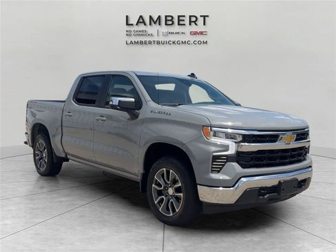 Used 2024 Chevrolet Silverado 1500 LT AWD/4WD image 7