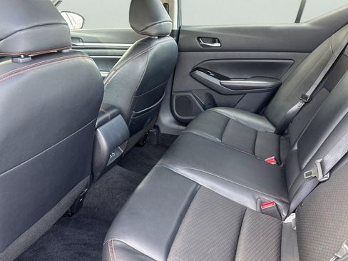 Used 2024 Nissan Altima 2.5 SR image 5