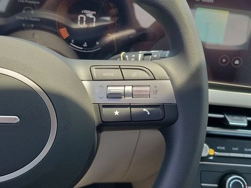 New 2026 Hyundai Tucson SE FWD image 8