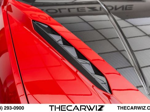 Used 2023 Lamborghini Urus Performante AWD/4WD image 8