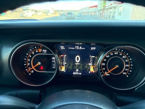 Used 2021 Jeep Gladiator Sport image 12