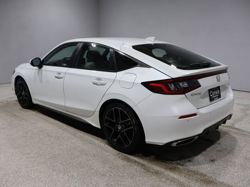 Used 2023 Honda Civic Sport Touring image 4