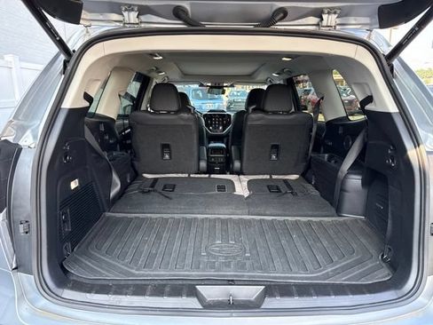 Used 2025 Subaru Ascent Touring w/ Popular Package #2 AWD/4WD image 19