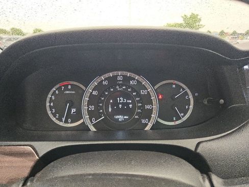Used 2017 Honda Accord Touring image 13