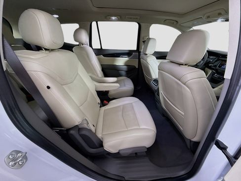 Used 2024 Cadillac XT6 Premium Luxury image 27