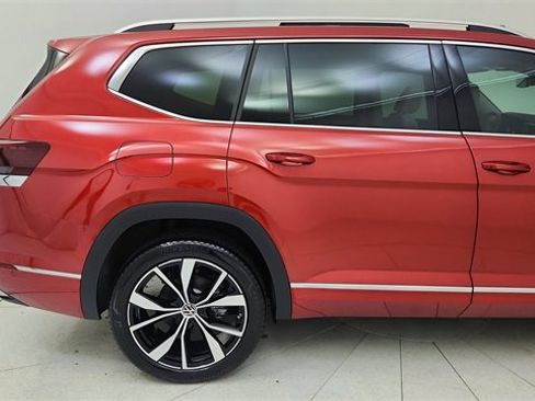 Used 2025 Volkswagen Atlas SEL Premium R-Line image 12