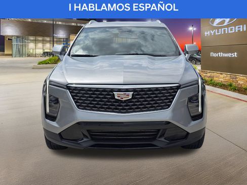 Used 2025 Cadillac XT4 Premium Luxury FWD image 5