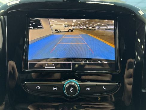 Used 2021 Chevrolet Traverse LS FWD image 35