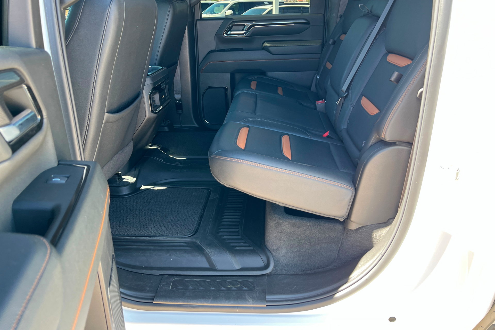 Used 2024 GMC Sierra 3500 AT4 AWD/4WD image 22