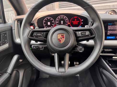 Certified 2026 Porsche Cayenne S AWD/4WD image 25