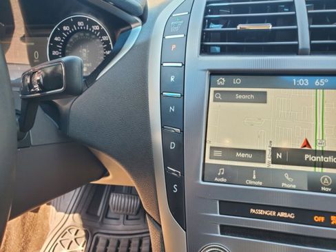 Used 2019 Lincoln MKZ Reserve image 24