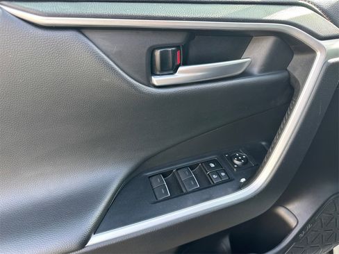 Used 2023 Toyota RAV4 Adventure image 32