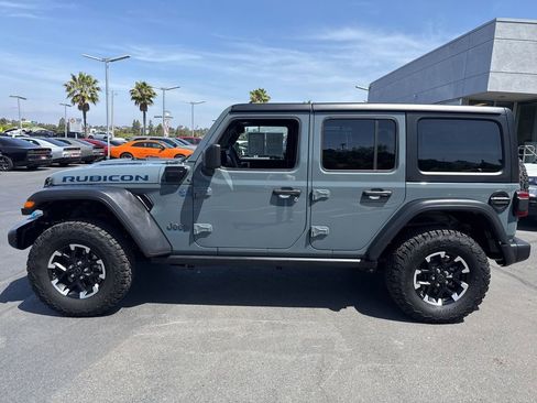 Used 2024 Jeep Wrangler Unlimited Rubicon 4xe AWD/4WD image 4