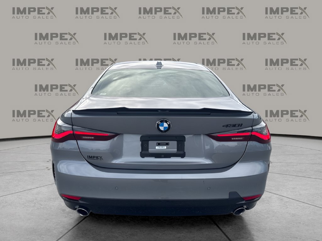 Used 2024 BMW 430i Coupe w/ Premium Package RWD image 4