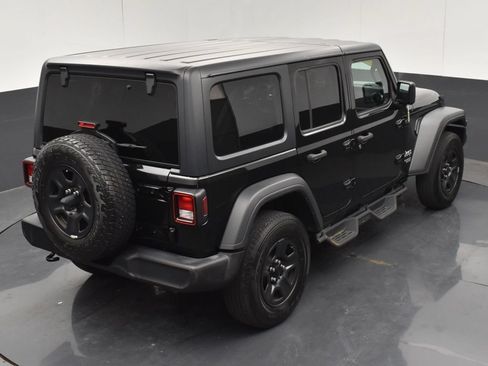 Used 2018 Jeep Wrangler Unlimited Sport AWD/4WD image 29