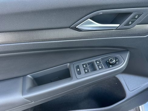 New 2025 Volkswagen GTI SE image 9