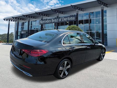 Used 2025 Mercedes-Benz C 300 Sedan image 4