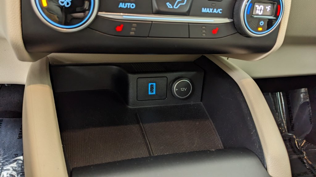 Certified 2020 Ford Escape SE AWD/4WD image 30