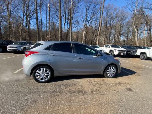 Used 2016 Hyundai Elantra GT image 15