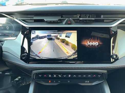 New 2026 Jeep Cherokee Limited AWD/4WD image 25