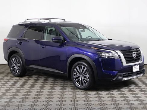 Used 2023 Nissan Pathfinder SL w/ SL Premium Package AWD/4WD image 62