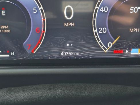 Used 2024 Jeep Wagoneer L Series II w/ Flexible Seating Group image 18