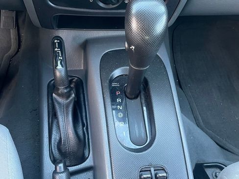 Used 2005 Jeep Liberty Sport w/ Skid Plate Group image 9