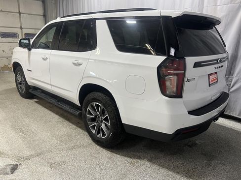 Used 2023 Chevrolet Tahoe Z71 w/ Luxury Package AWD/4WD image 2