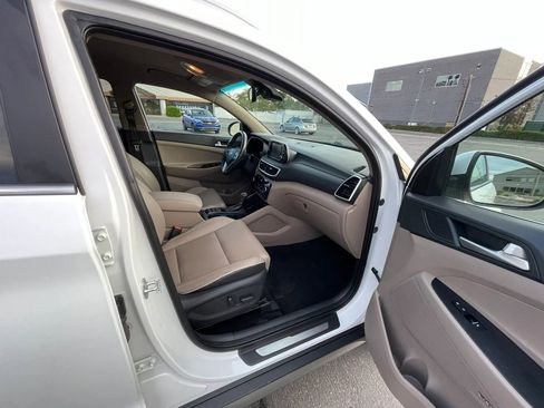 Used 2021 Hyundai Tucson Limited AWD/4WD image 16