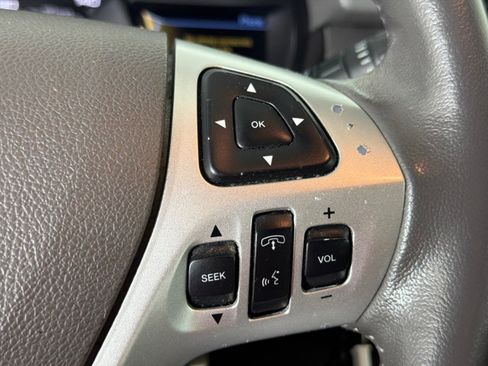Used 2013 Ford Edge SEL FWD image 26