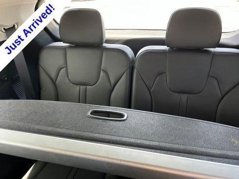 Used 2024 Kia Sorento S FWD image 27