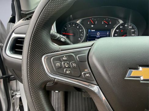 Used 2021 Chevrolet Equinox LT AWD/4WD image 28