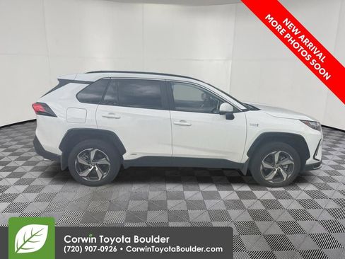 Used 2024 Toyota RAV4 SE w/ Weather & Moonroof Package AWD/4WD image 8