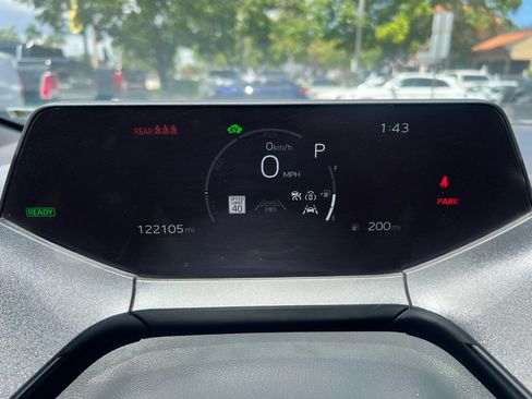 Used 2024 Toyota Prius LE FWD image 36