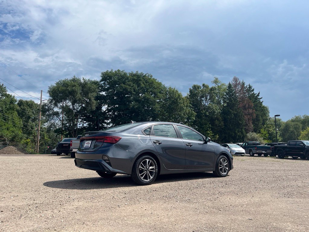 Used 2023 Kia Forte Sedan FWD image 7