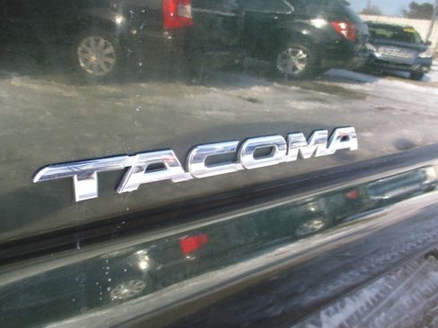 Used 2014 Toyota Tacoma Base 4x4 4dr Access Cab 6.1 ft image 12